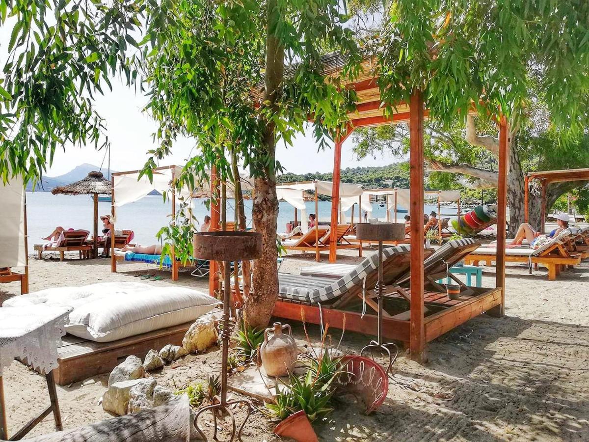 Summer Feel Suites Poros Town Eksteriør bilde