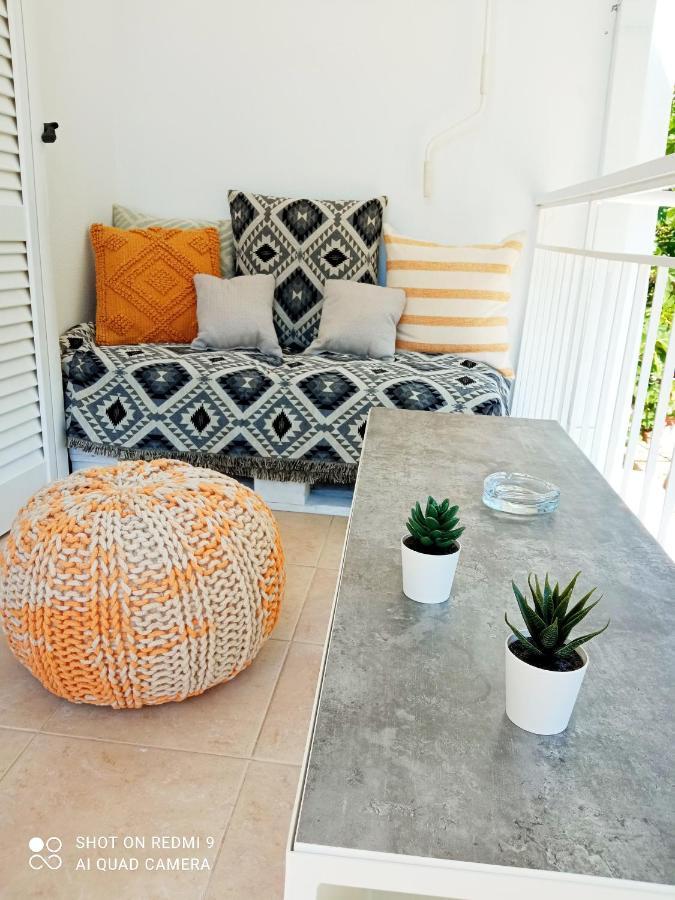 Summer Feel Suites Poros Town Eksteriør bilde