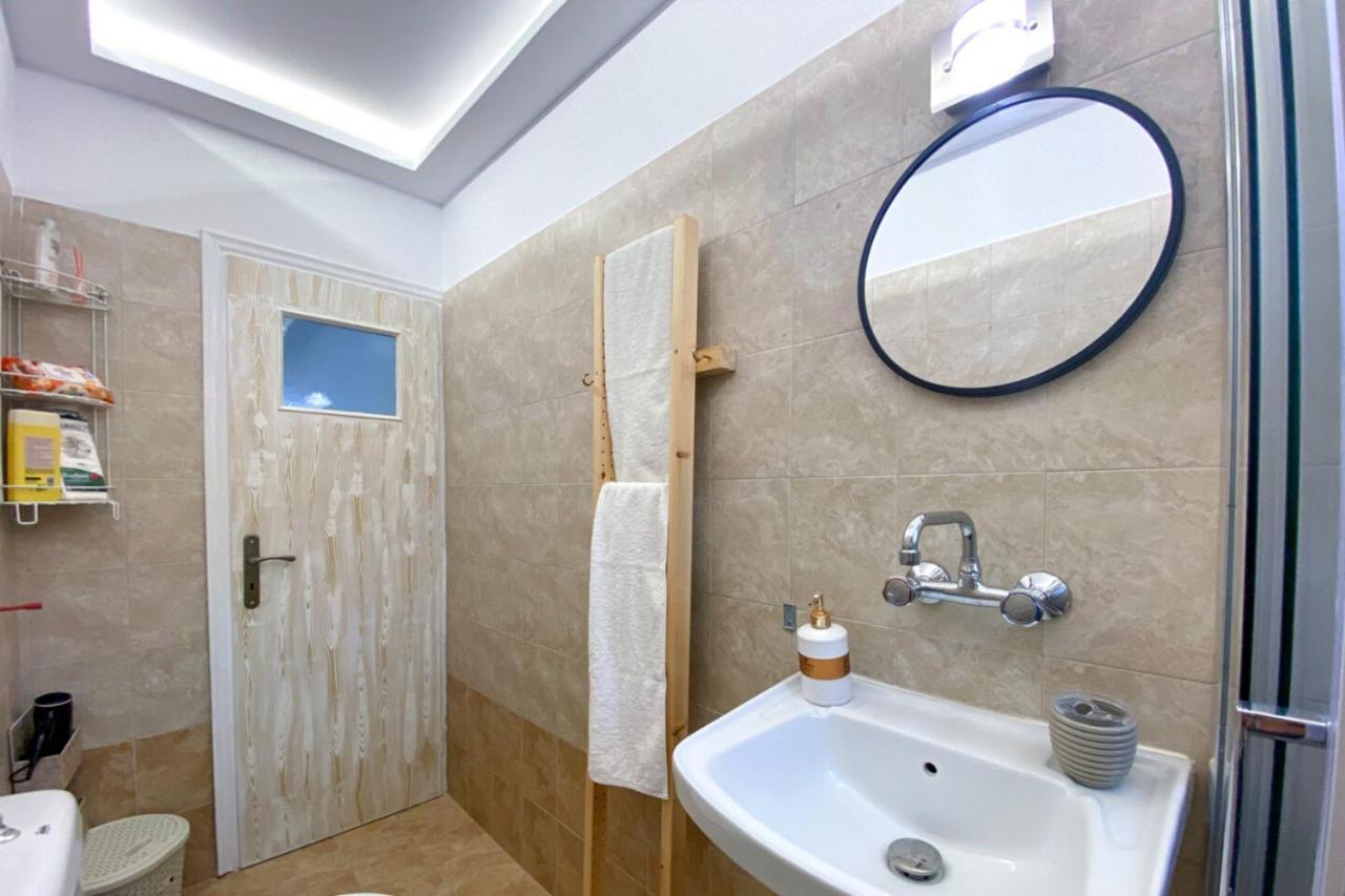 Summer Feel Suites Poros Town Eksteriør bilde