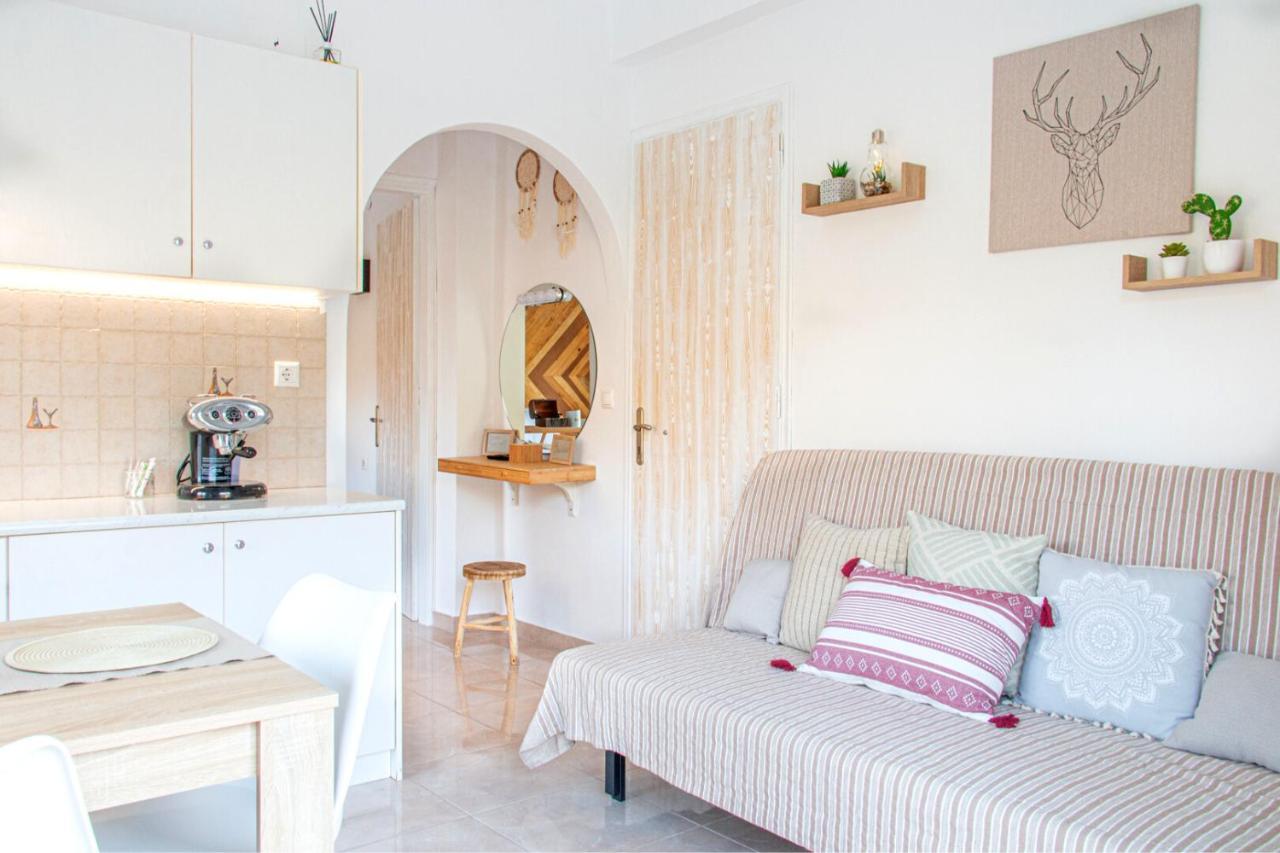 Summer Feel Suites Poros Town Eksteriør bilde