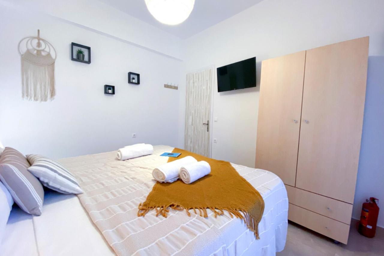Summer Feel Suites Poros Town Eksteriør bilde
