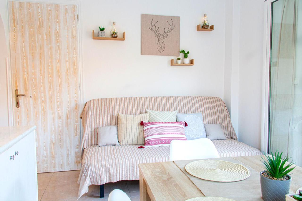 Summer Feel Suites Poros Town Eksteriør bilde