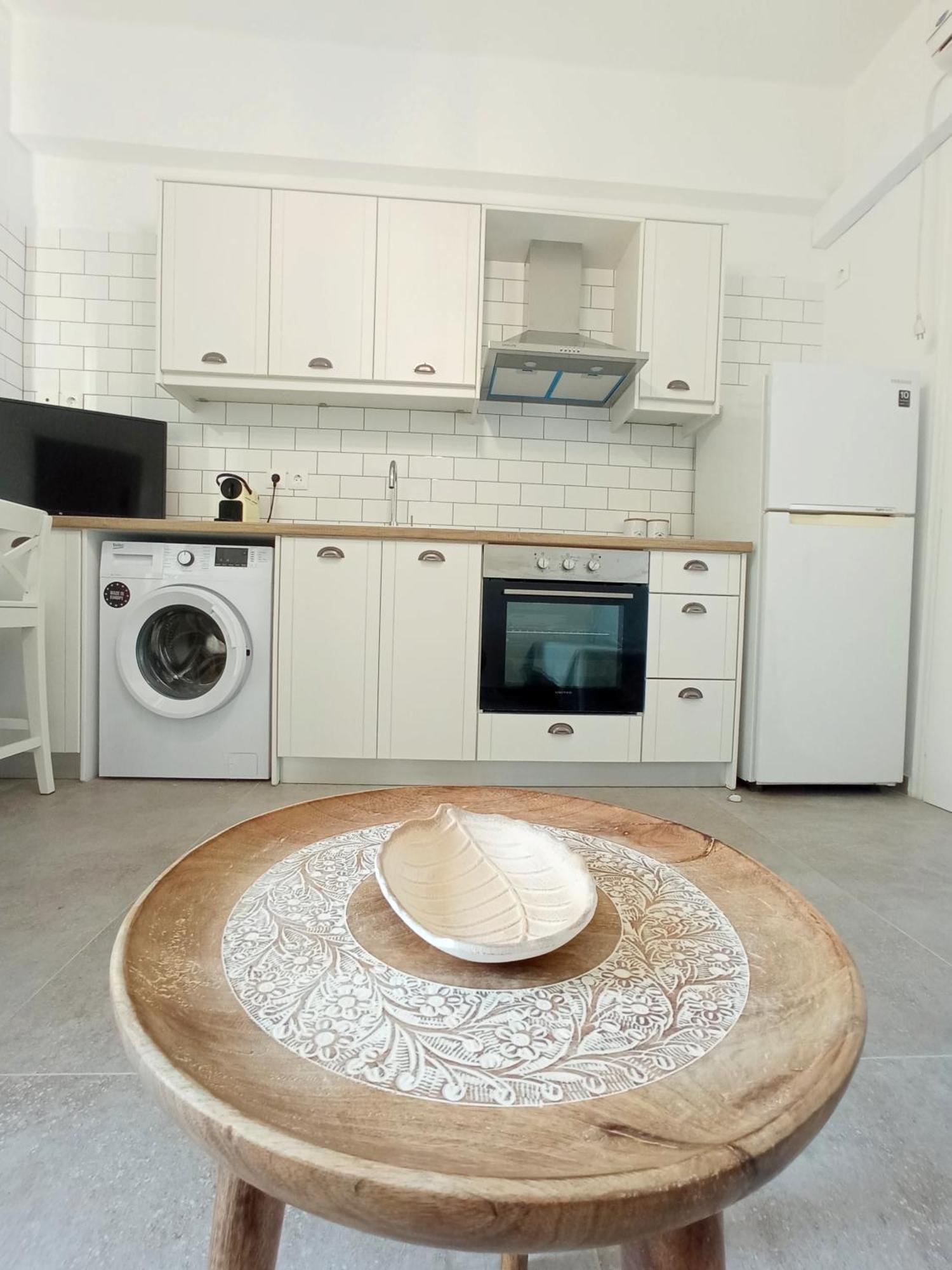 Summer Feel Suites Poros Town Eksteriør bilde